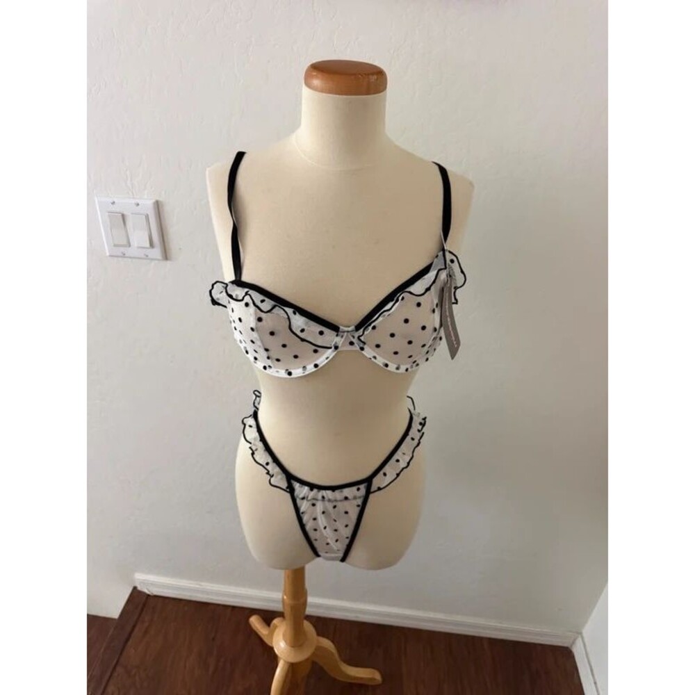 NWT Missguided White & Black Polka Dot Mesh Ruffle Bralette & Thong Set – XL